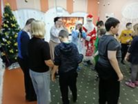 «Искра» и «Белая Русь» зажигают новогодние огни добра