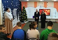«Искра» и «Белая Русь» зажигают новогодние огни добра